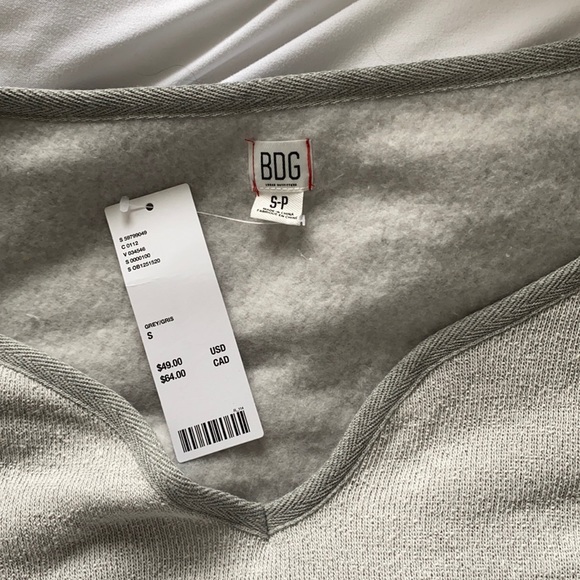 UO BDG Grey Cropped Sweater - Picture 3 of 3